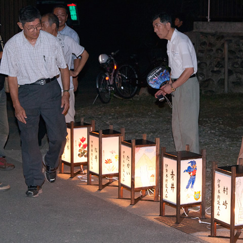 大石行灯点灯式