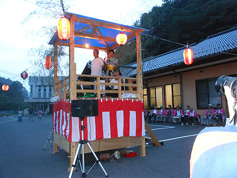 伊勢地行灯点灯式