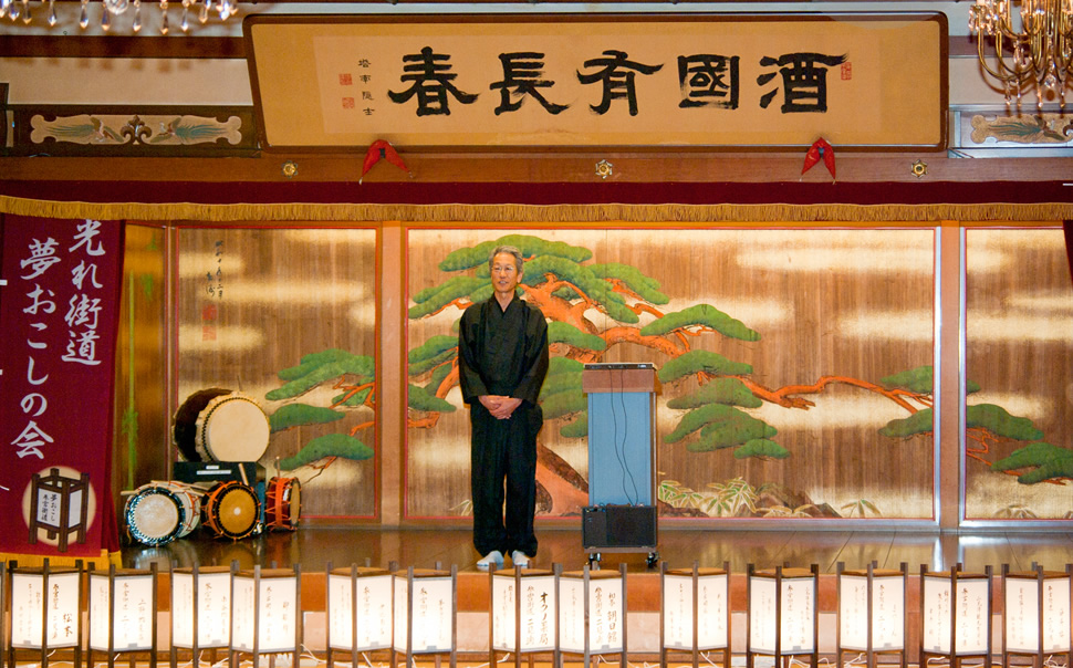伊勢市二見浦 川柳・俳句行灯点灯式