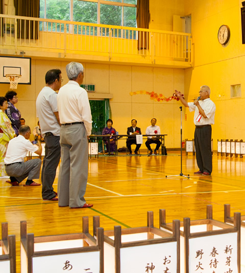 伊勢市・熊野街道（上地町）行灯点灯式
