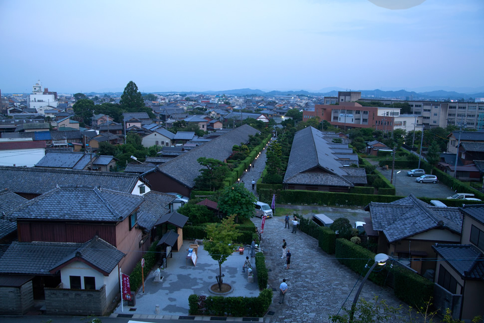 美杉町多気宿、川柳・俳句行灯点灯式