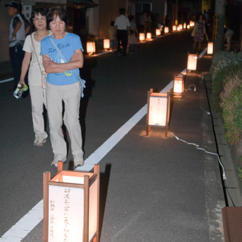 武四郎翁生誕地　川柳・俳句灯点灯